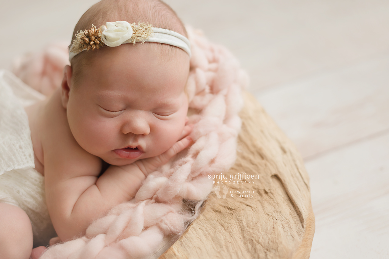 Matilda-Newborn-Brisbane-Newborn-Photographer-Sonja-Griffioen-04.jpg