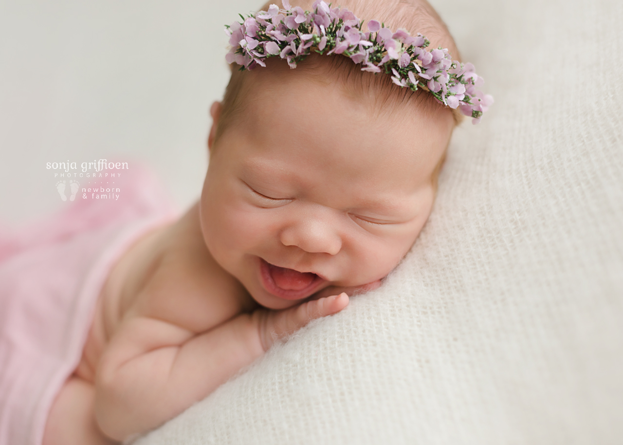 Matilda-Newborn-Brisbane-Newborn-Photographer-Sonja-Griffioen-11.jpg