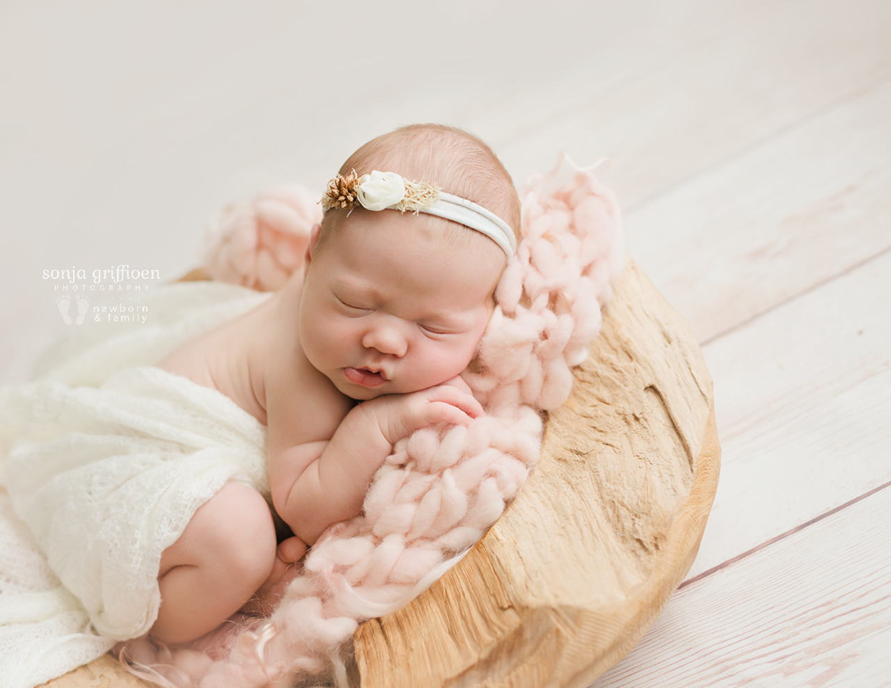 Matilda-Newborn-Brisbane-Newborn-Photographer-Sonja-Griffioen-18.jpg