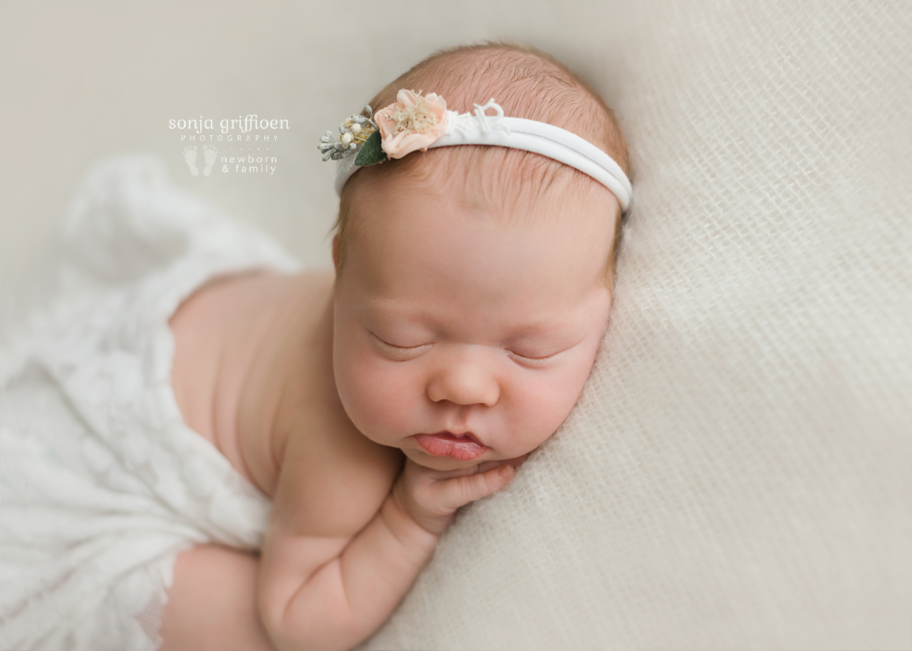 Matilda-Newborn-Brisbane-Newborn-Photographer-Sonja-Griffioen-20.jpg