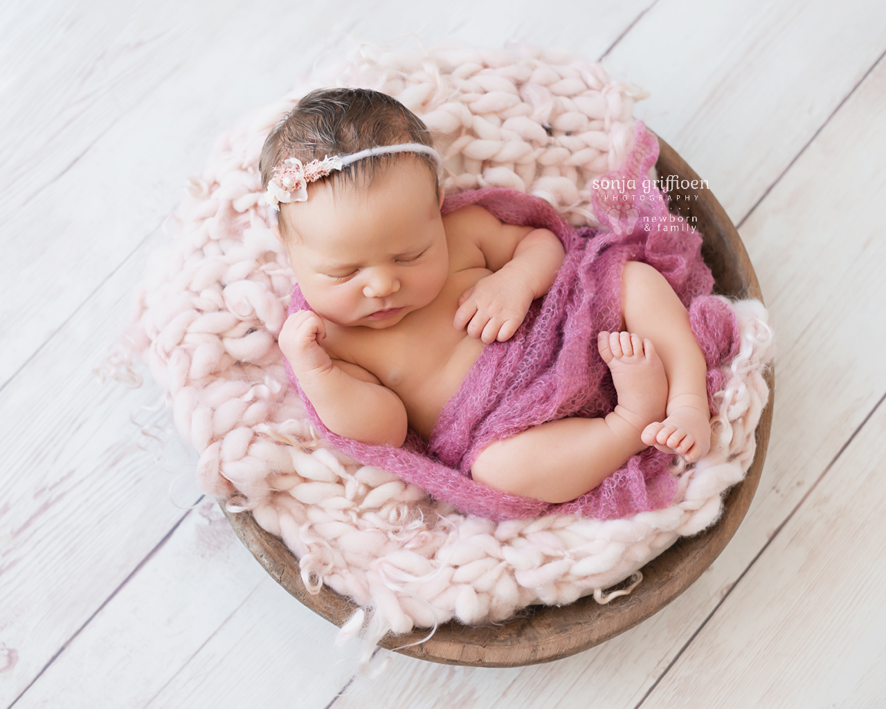 Maya-Newborn-Brisbane-Newborn-Photographer-Sonja-Griffioen-04.jpg