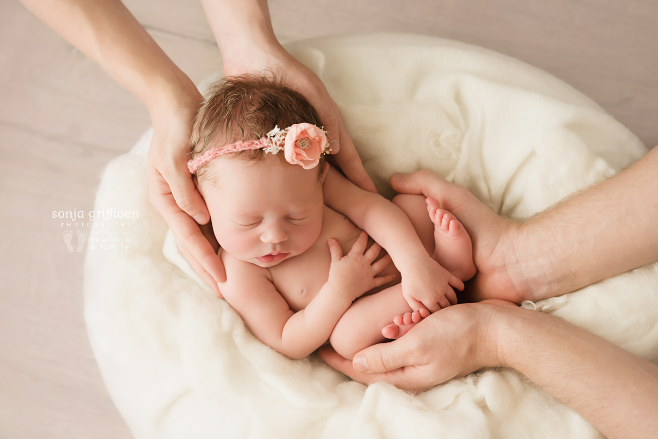 Michelle-Ivy-Newborn-Brisbane-Newborn-Photographer-Sonja-Griffioen-04.jpg