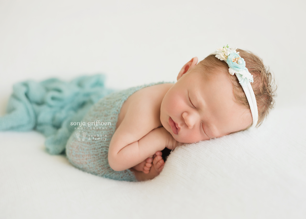 Michelle-Ivy-Newborn-Brisbane-Newborn-Photographer-Sonja-Griffioen-15.jpg