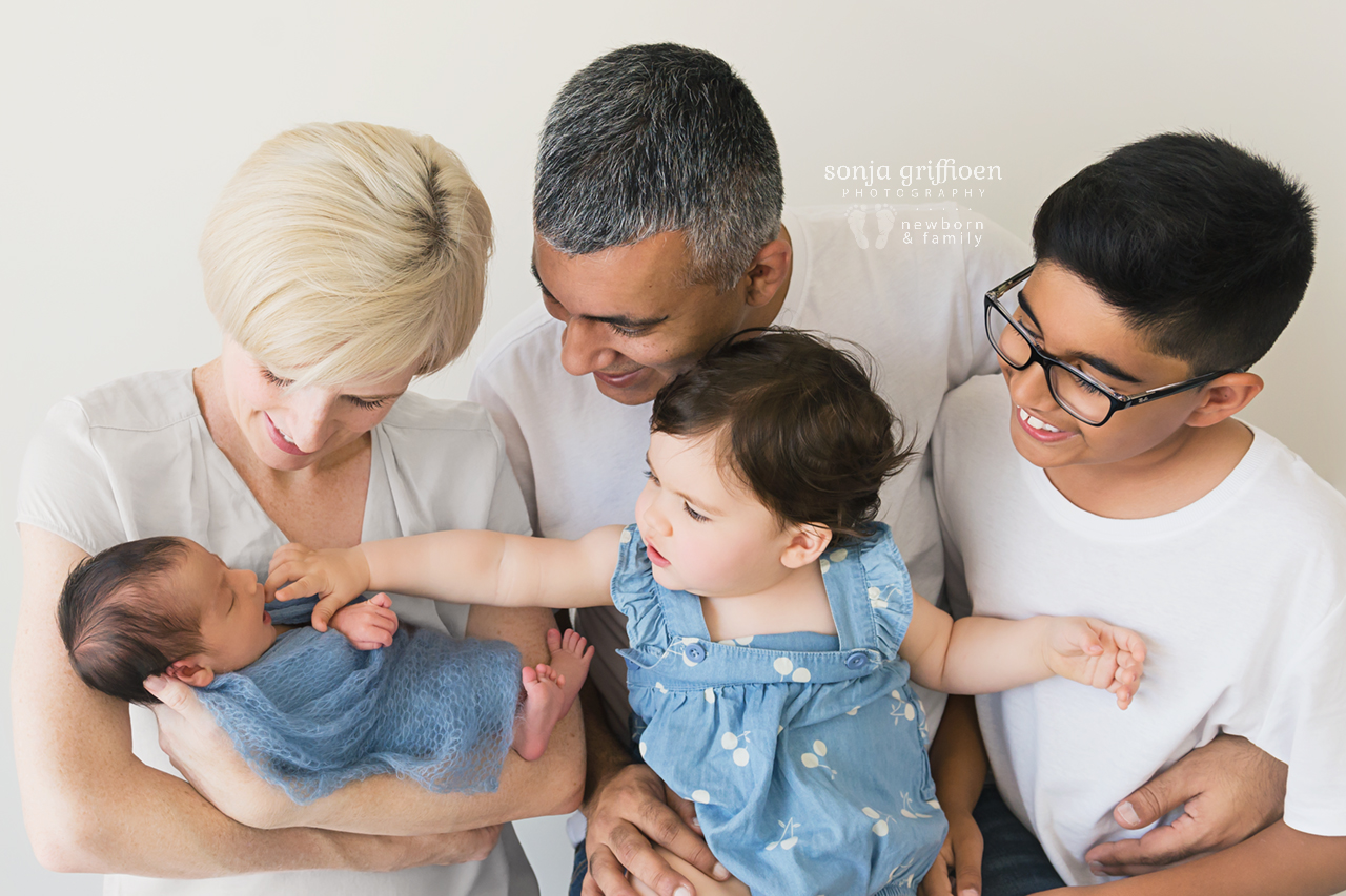 Niamh-Newborn-Brisbane-Newborn-Photographer-Sonja-Griffioen-01b.jpg