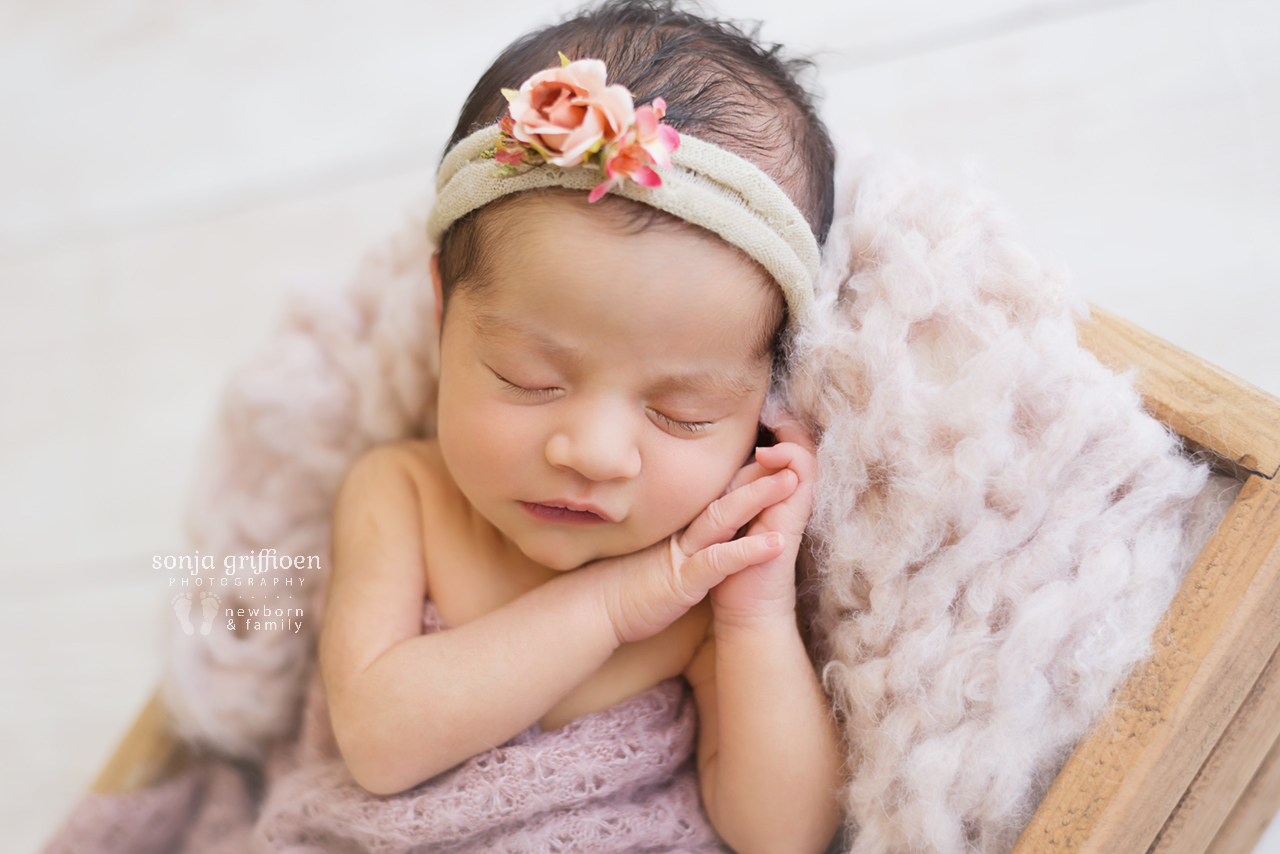 Niamh-Newborn-Brisbane-Newborn-Photographer-Sonja-Griffioen-13.jpg