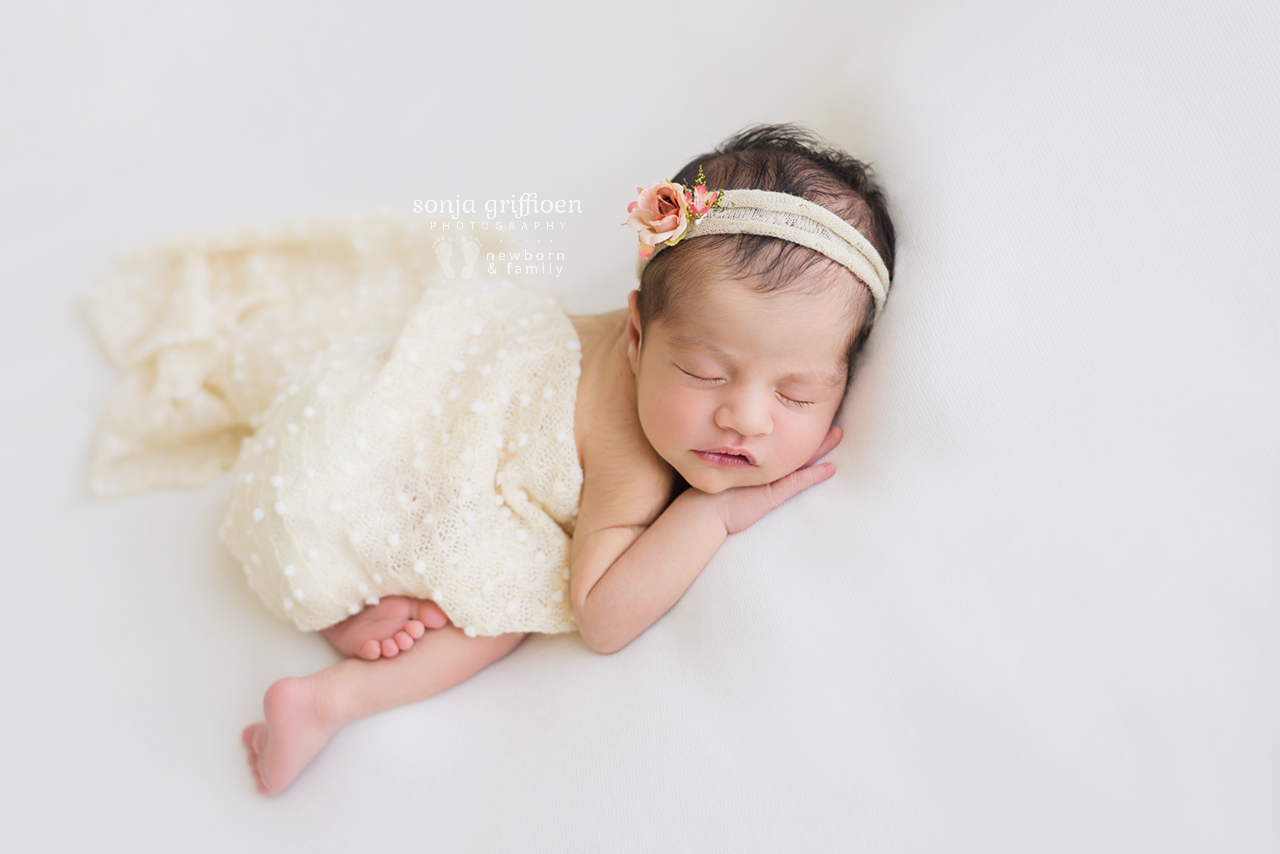 Niamh-Newborn-Brisbane-Newborn-Photographer-Sonja-Griffioen-15.jpg