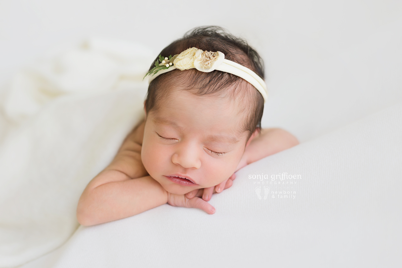 Niamh-Newborn-Brisbane-Newborn-Photographer-Sonja-Griffioen-16.jpg