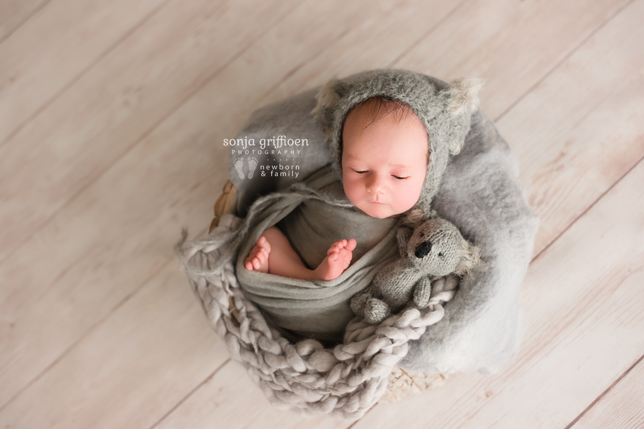 Oliver-Newborn-Brisbane-Newborn-Photographer-Sonja-Griffioen-04.jpg