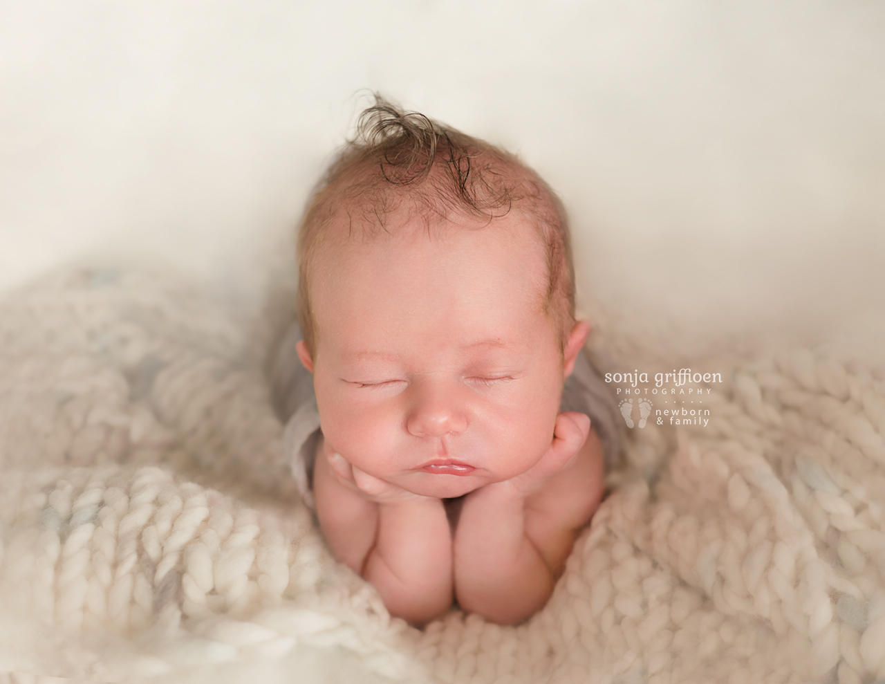 Oliver-Newborn-Brisbane-Newborn-Photographer-Sonja-Griffioen-09.jpg