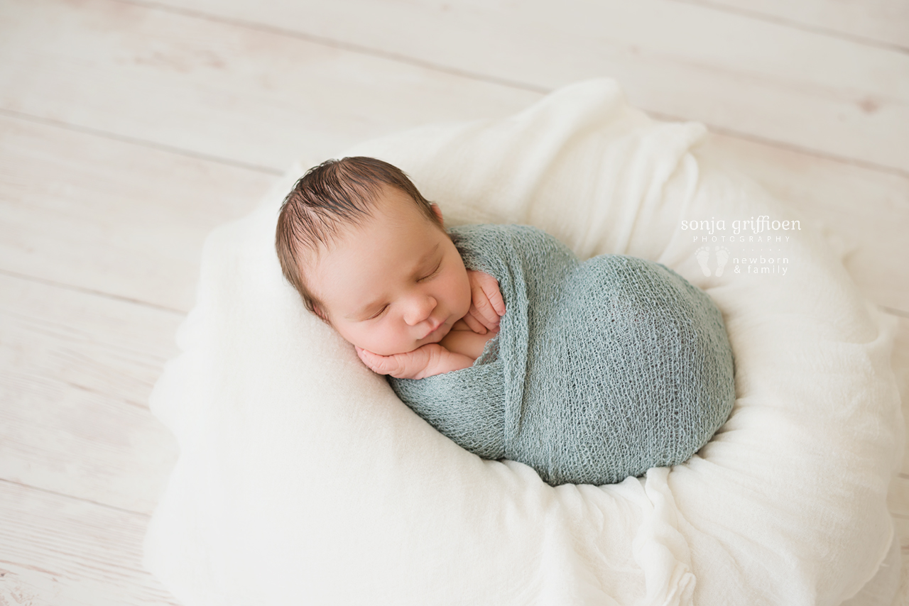 Oliver-Small-Newborn-Brisbane-Newborn-Photographer-Sonja-Griffioen-04.jpg