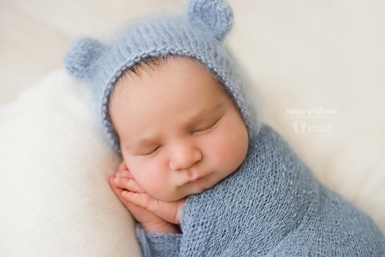 Oliver-Small-Newborn-Brisbane-Newborn-Photographer-Sonja-Griffioen-05.jpg