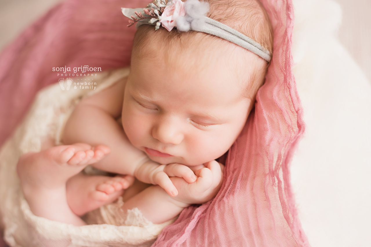 Olivia-A-Newborn-Brisbane-Newborn-Photographer-Sonja-Griffioen-04.jpg