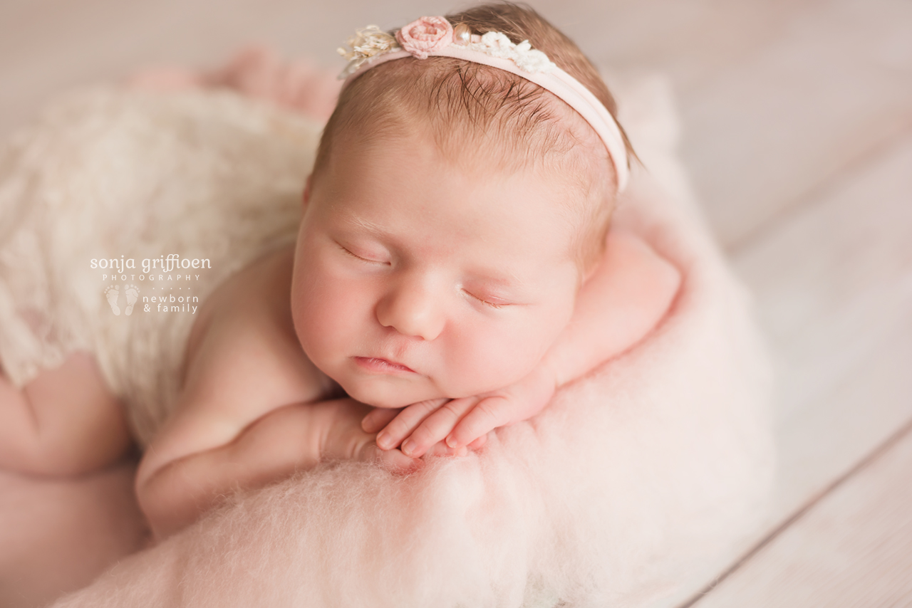 Olivia-A-Newborn-Brisbane-Newborn-Photographer-Sonja-Griffioen-06.jpg