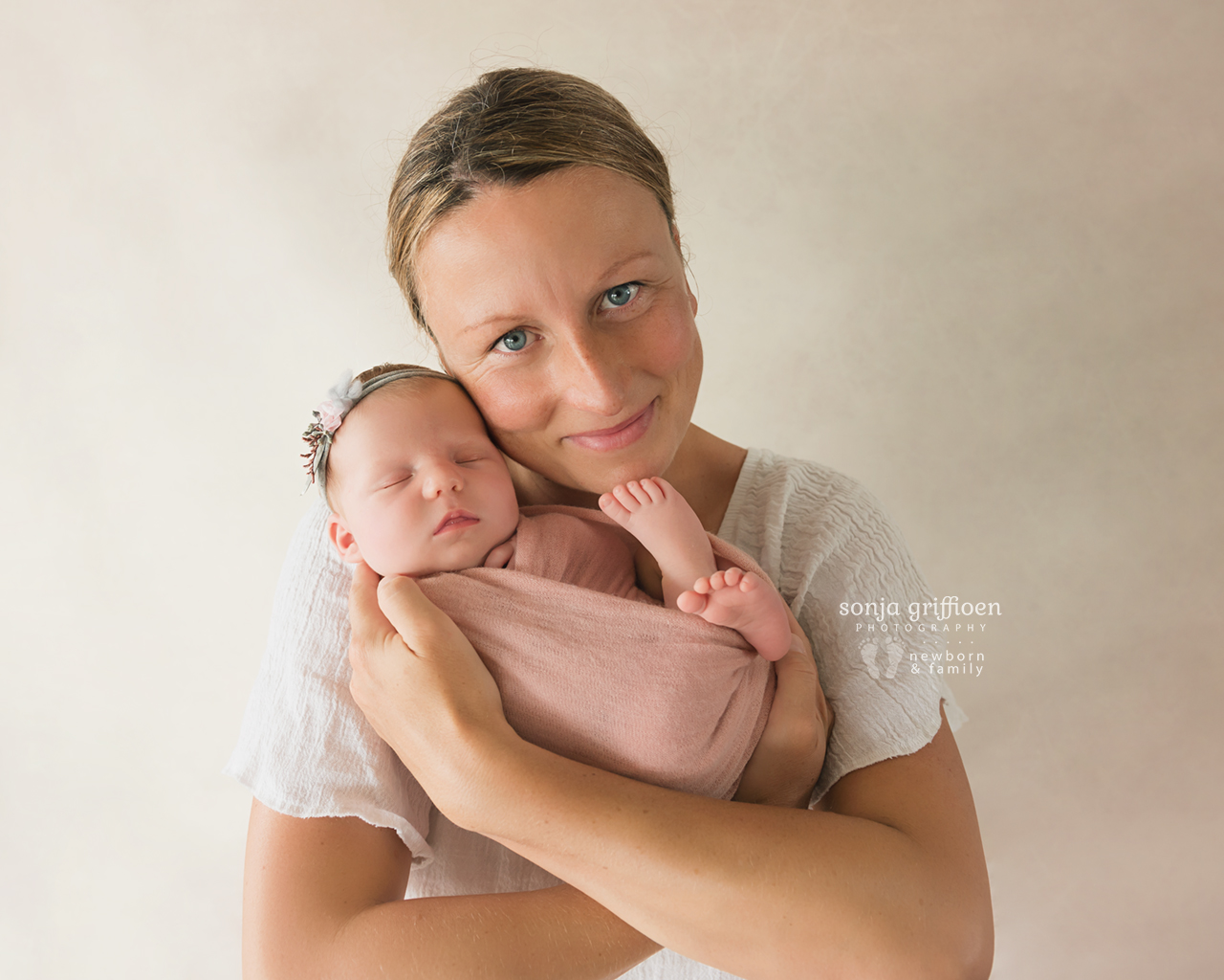 Olivia-A-Newborn-Brisbane-Newborn-Photographer-Sonja-Griffioen-10.jpg