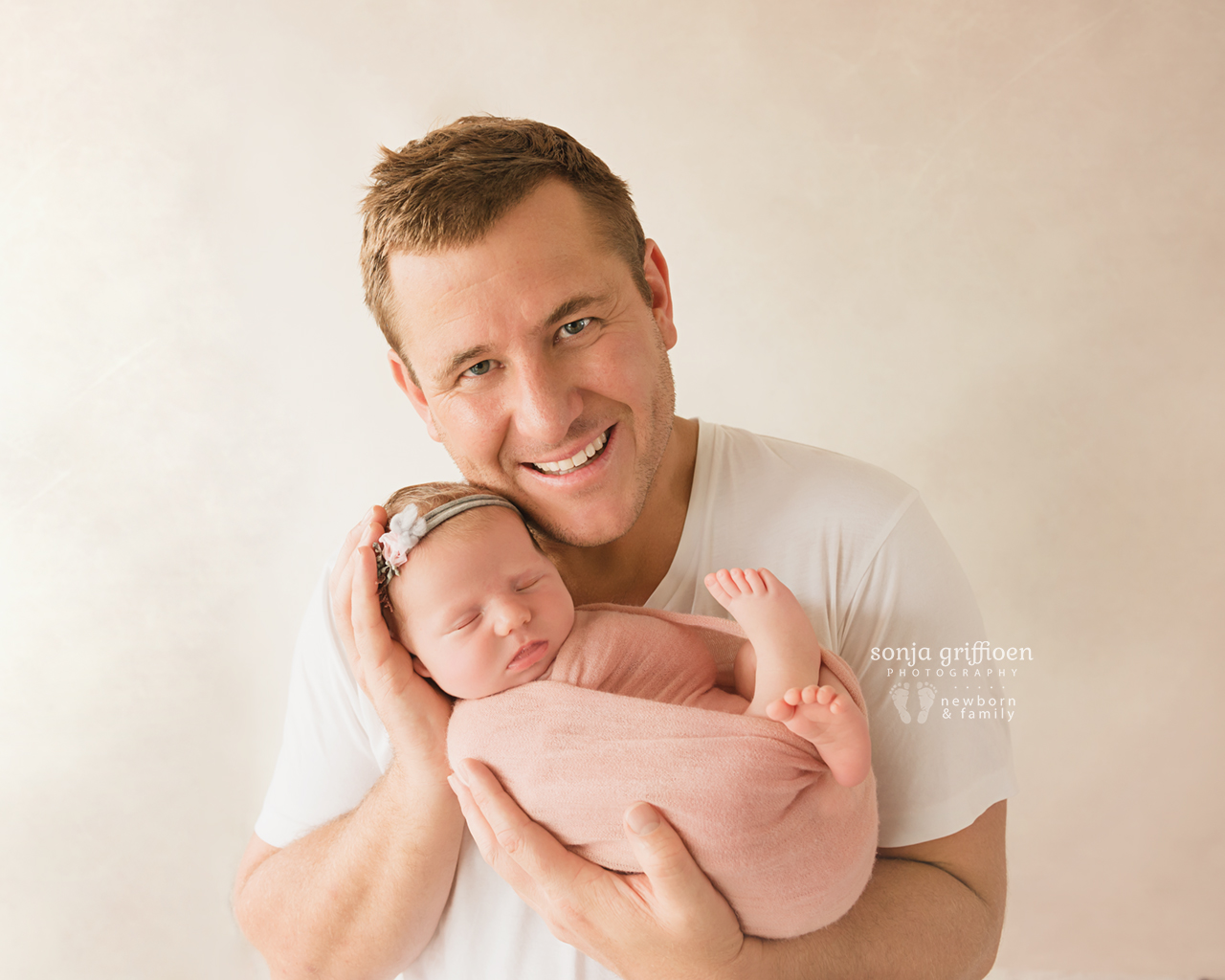 Olivia-A-Newborn-Brisbane-Newborn-Photographer-Sonja-Griffioen-13.jpg