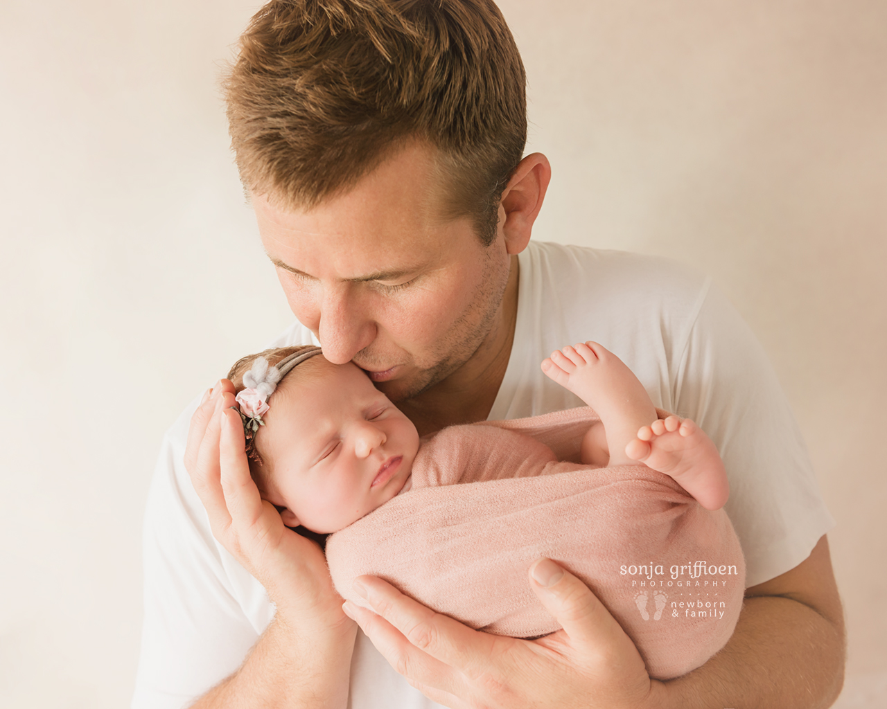 Olivia-A-Newborn-Brisbane-Newborn-Photographer-Sonja-Griffioen-14.jpg