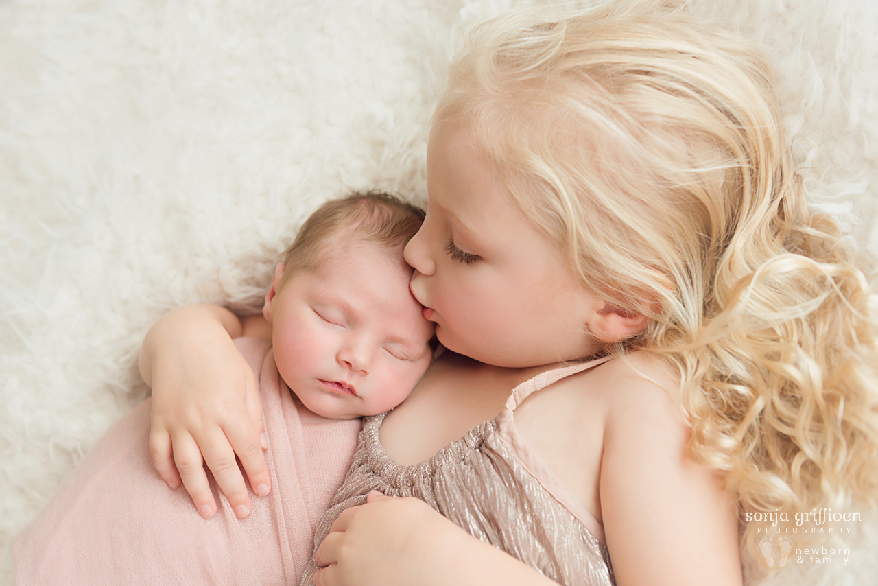 Olivia-O-Newborn-Brisbane-Newborn-Photographer-Sonja-Griffioen-02.jpg