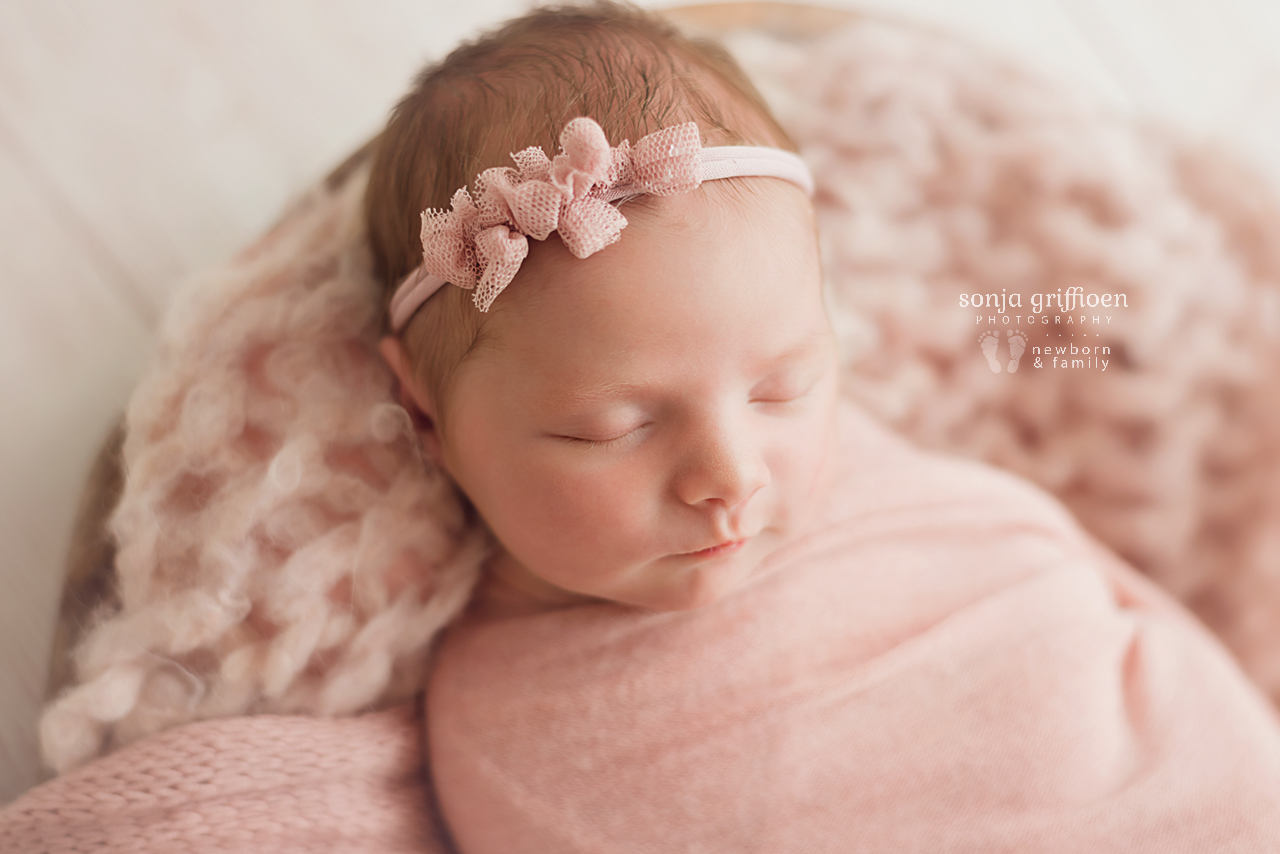 Olivia-O-Newborn-Brisbane-Newborn-Photographer-Sonja-Griffioen-03.jpg