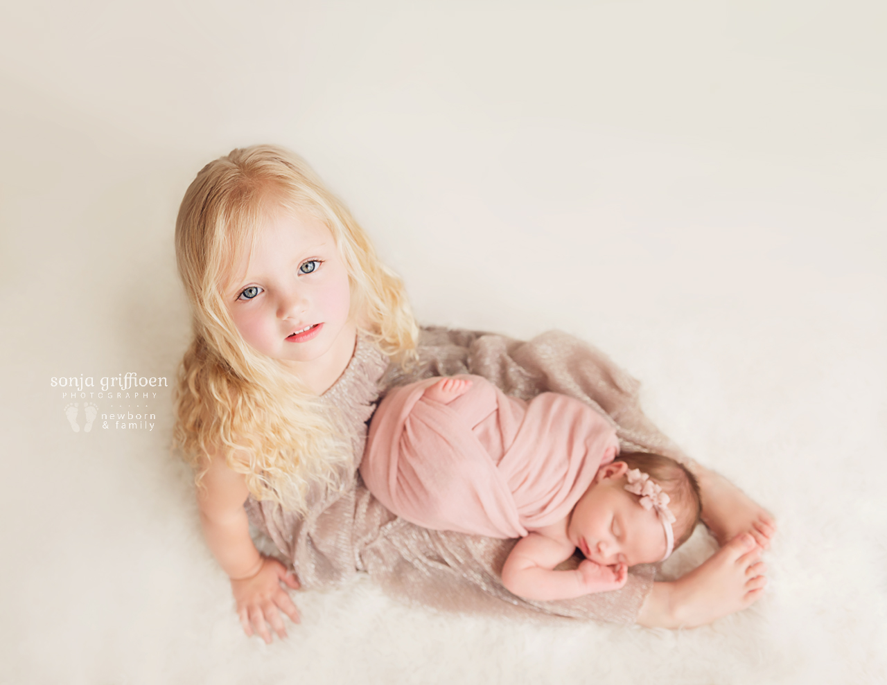 Olivia-O-Newborn-Brisbane-Newborn-Photographer-Sonja-Griffioen-08.jpg