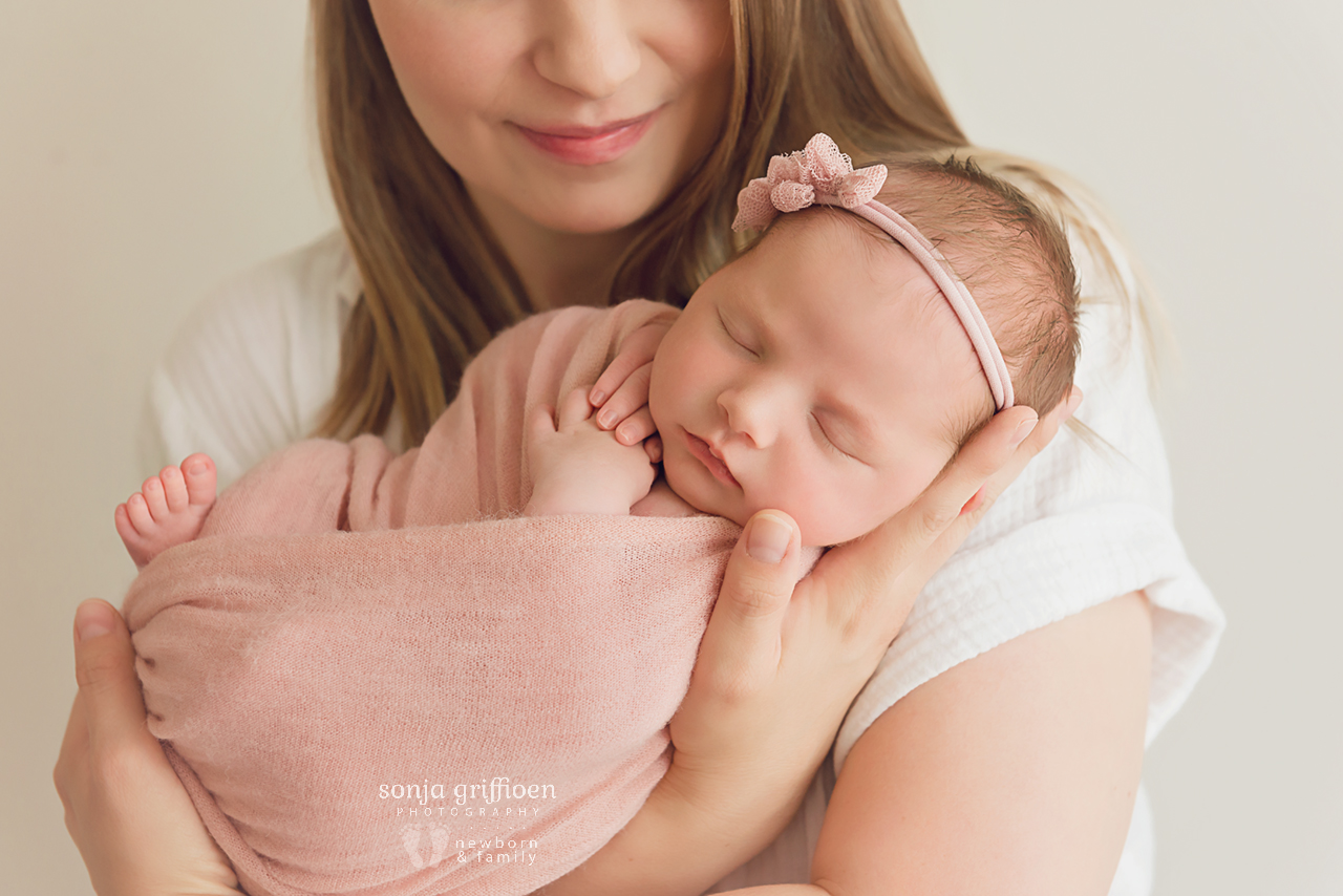 Olivia-O-Newborn-Brisbane-Newborn-Photographer-Sonja-Griffioen-11.jpg