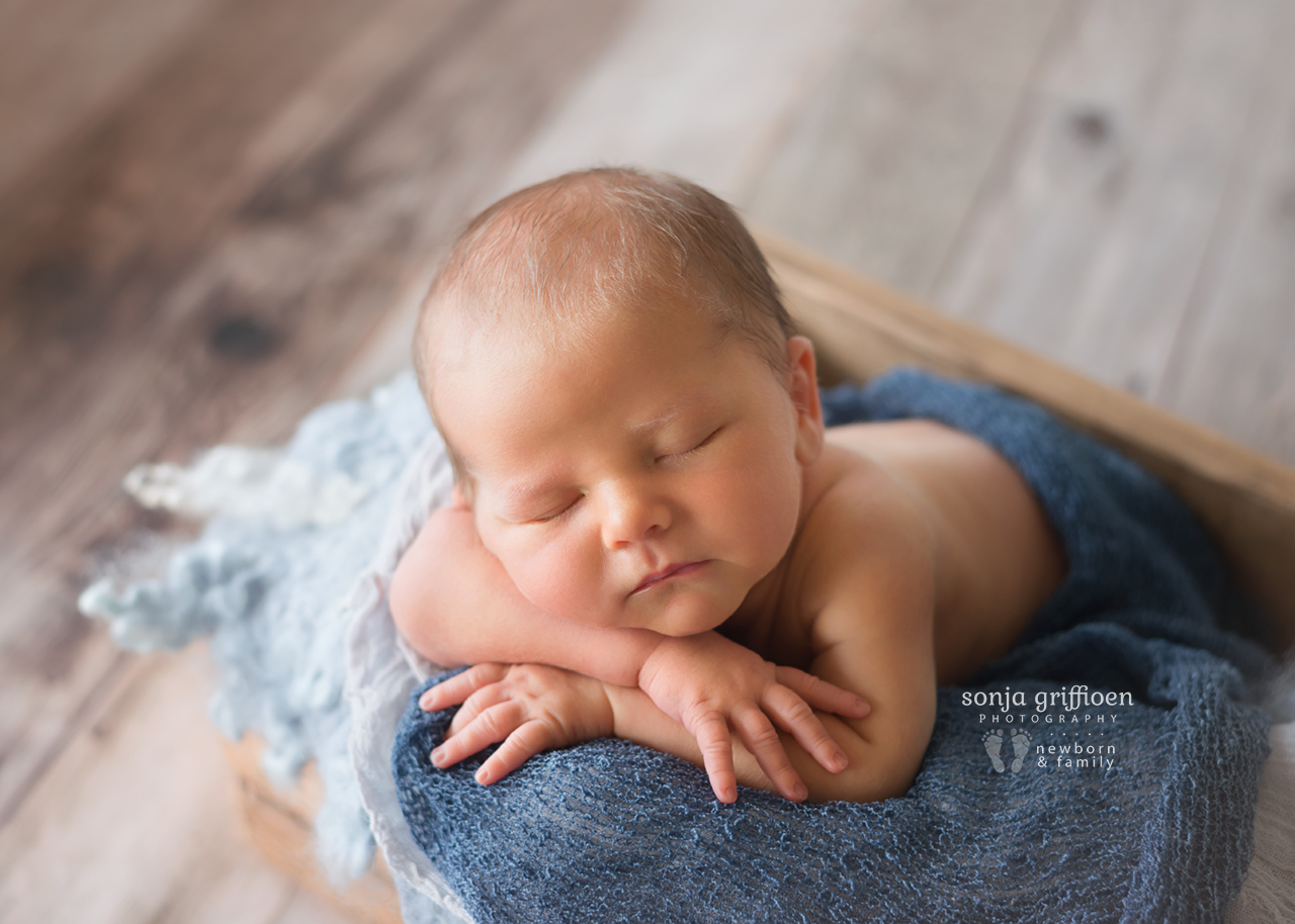 Peter-Newborn-Brisbane-Newborn-Photographer-Sonja-Griffioen-04.jpg