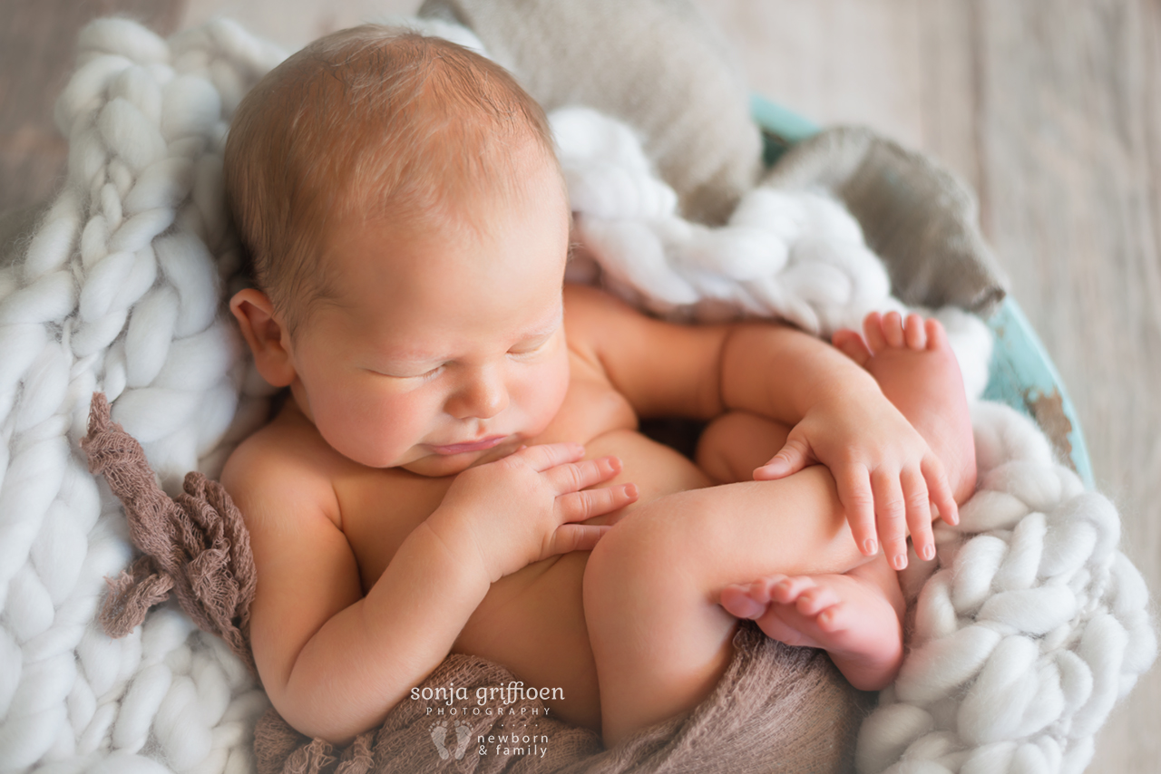 Peter-Newborn-Brisbane-Newborn-Photographer-Sonja-Griffioen-13.jpg