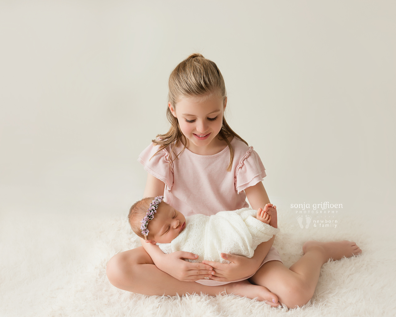 Petra-Newborn-Brisbane-Newborn-Photographer-Sonja-Griffioen-01.jpg