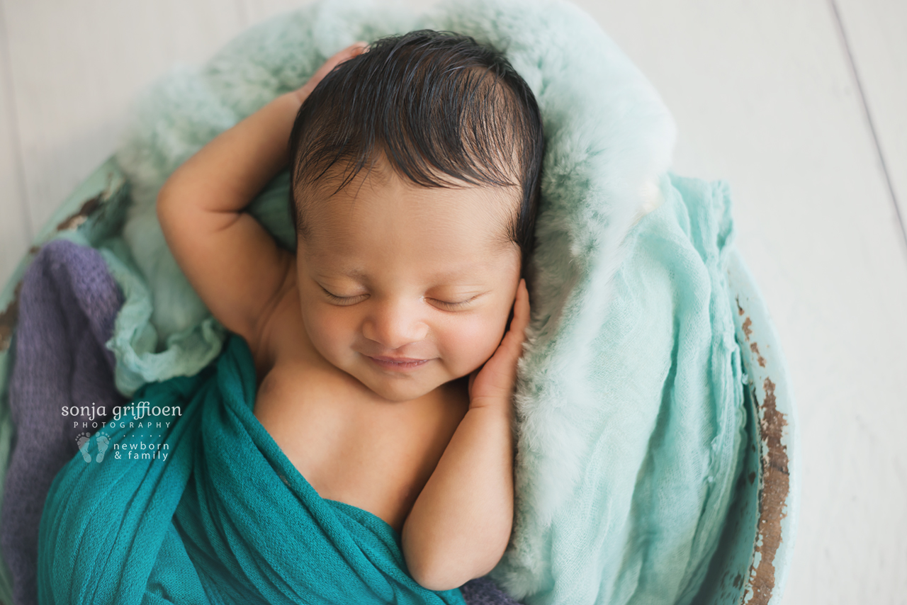 Reuben-Newborn-Brisbane-Newborn-Photographer-Sonja-Griffioen-10.jpg