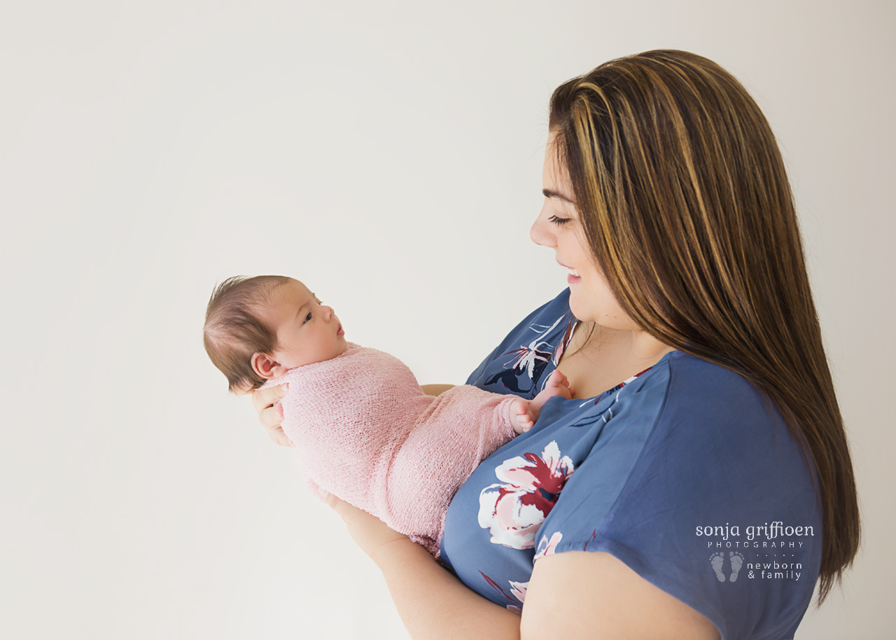 Rumeysa-Newborn-Brisbane-Newborn-Photographer-Sonja-Griffioen-17.jpg