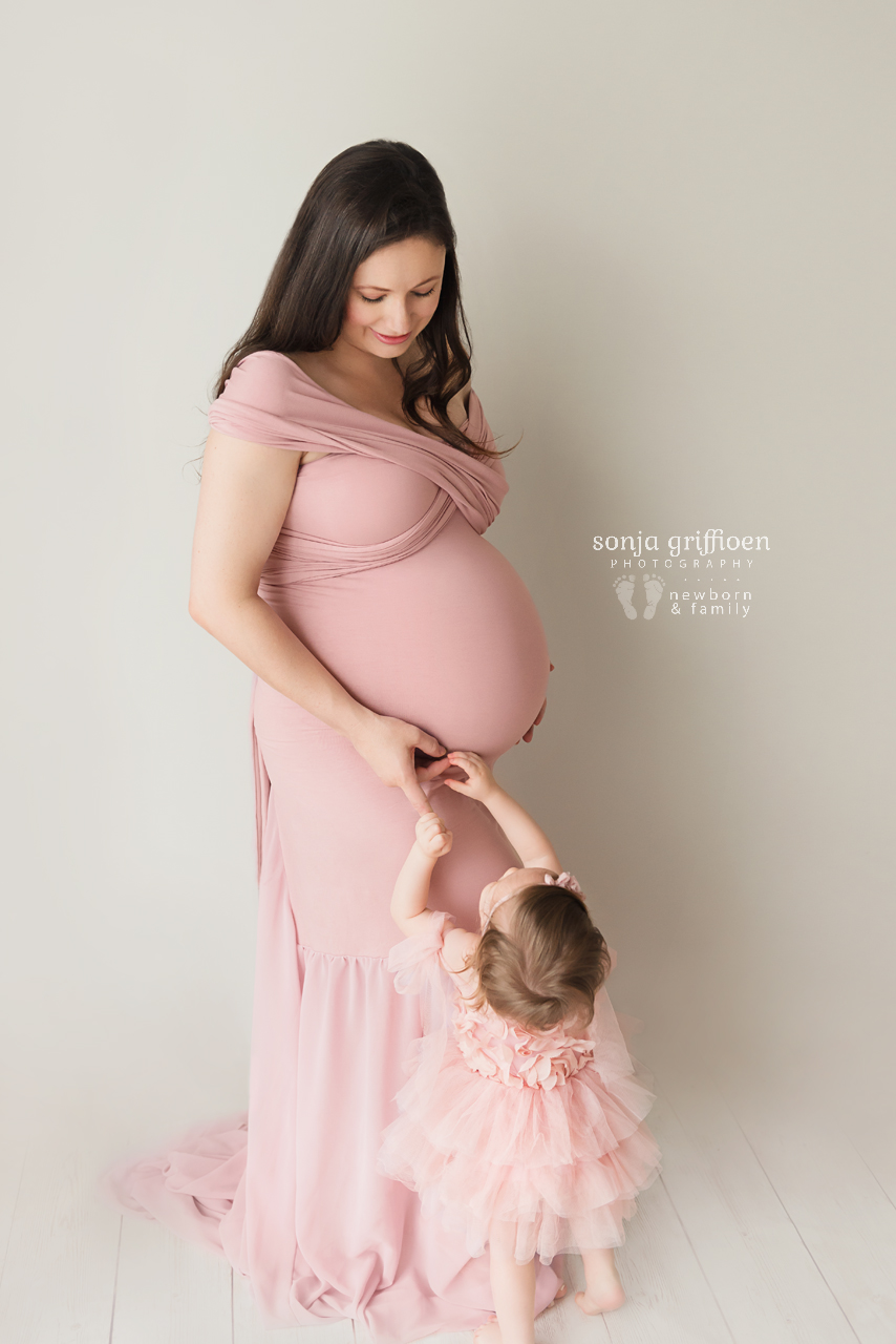 Sarah-Maternity-2-Brisbane-Newborn-Photographer-Sonja-Griffioen-04.jpg