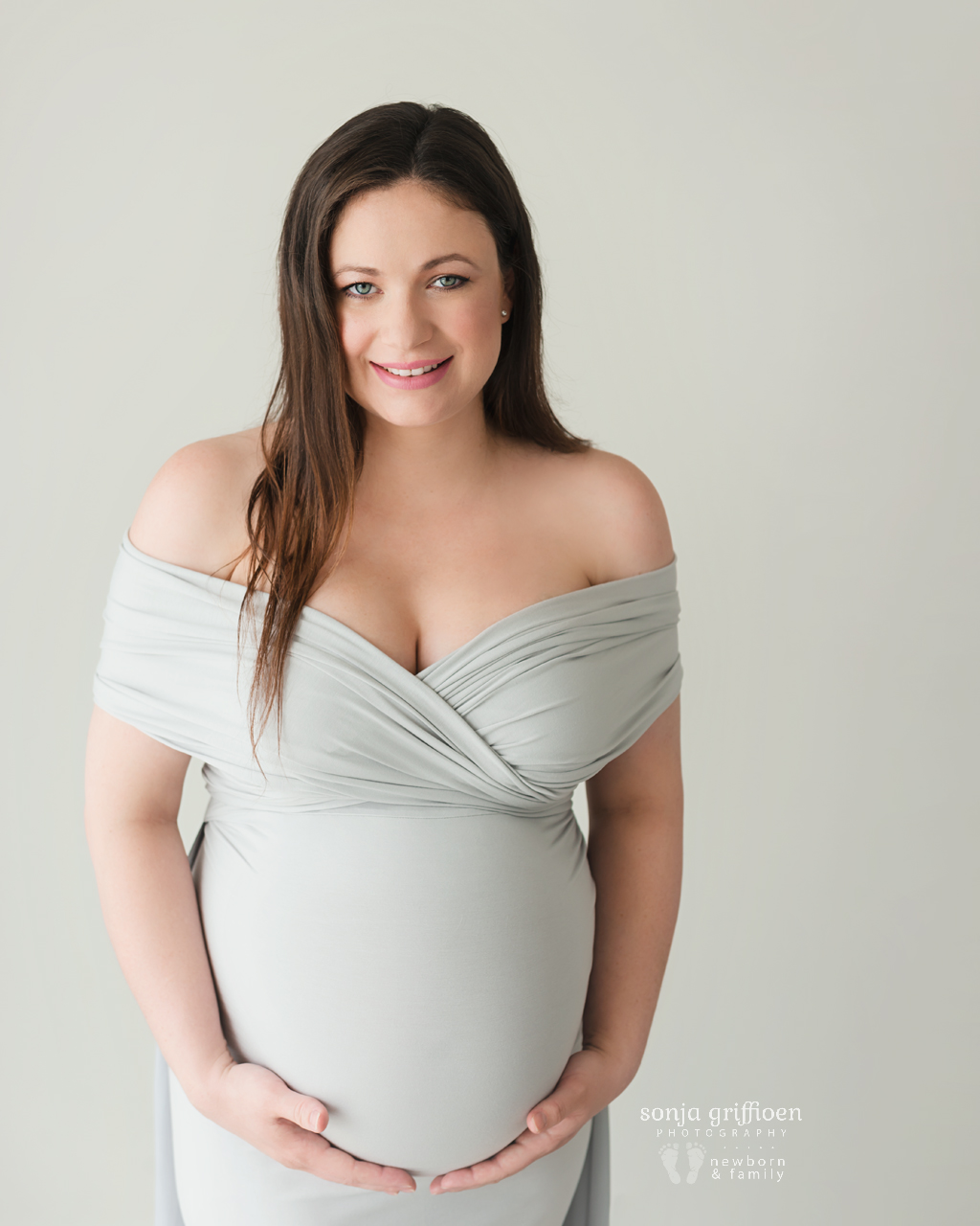 Sarah-Maternity-Brisbane-Newborn-Photographer-Sonja-Griffioen-03.jpg