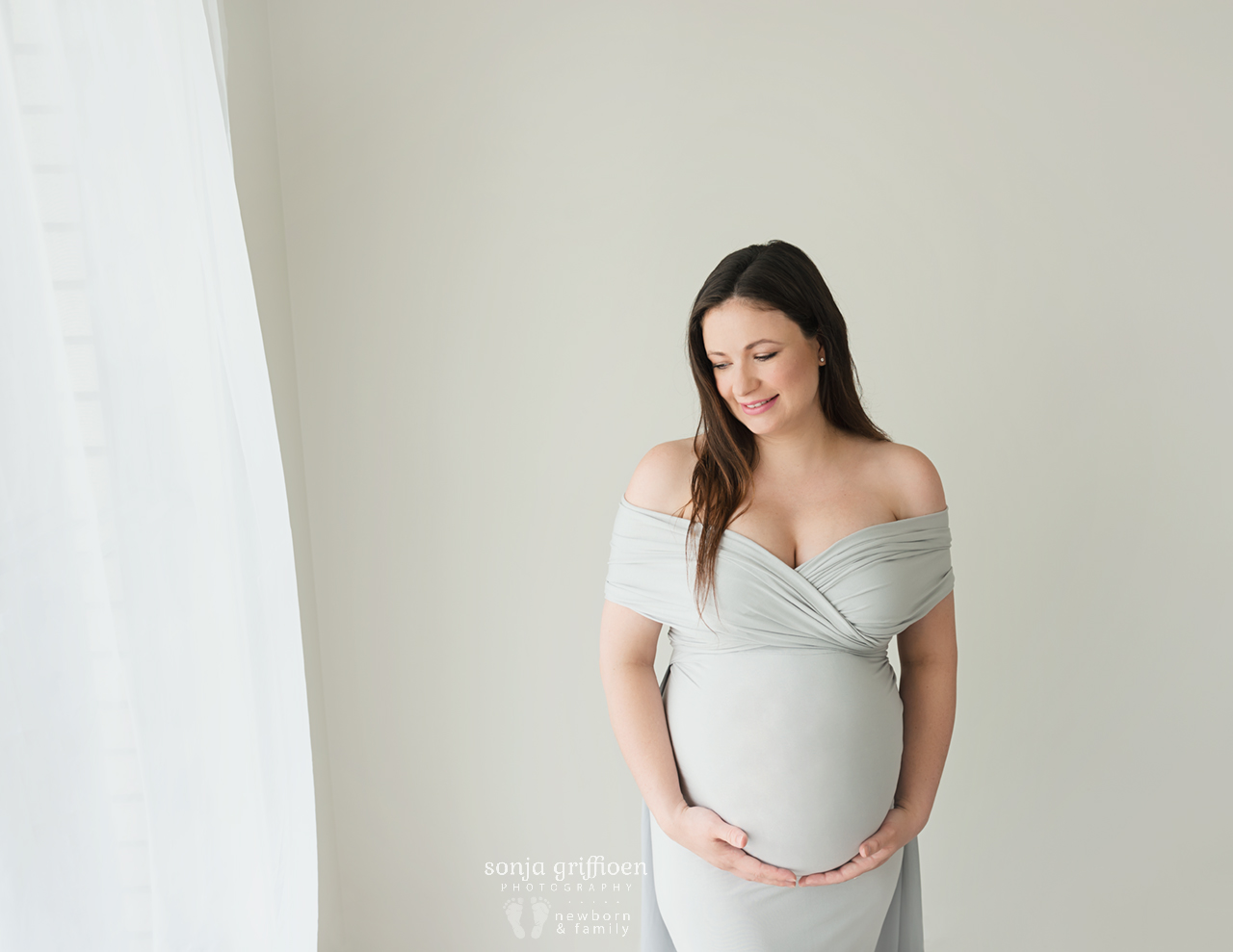 Sarah-Maternity-Brisbane-Newborn-Photographer-Sonja-Griffioen-05.jpg