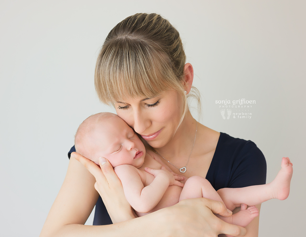 Sienna-Newborn-Brisbane-Newborn-Photographer-Sonja-Griffioen-01.jpg