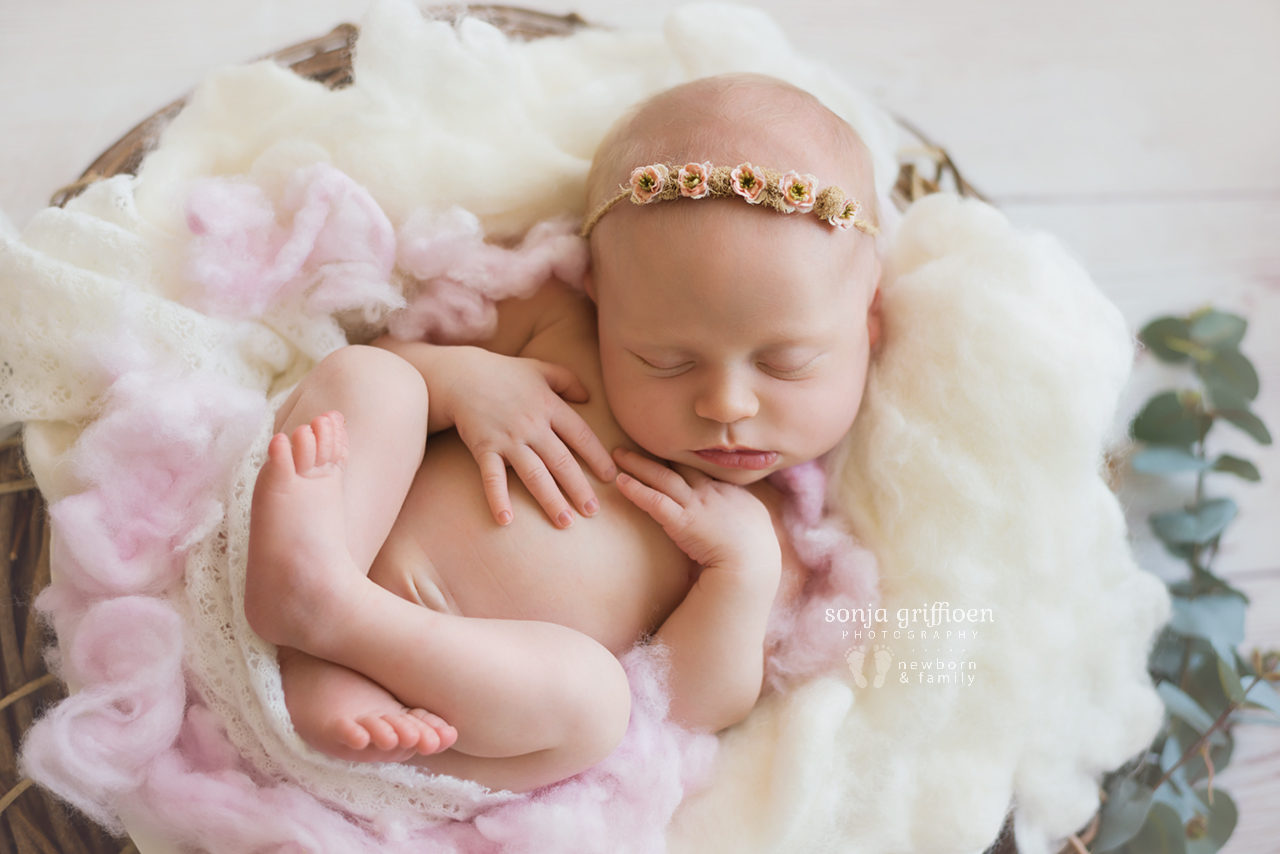 Sienna-Newborn-Brisbane-Newborn-Photographer-Sonja-Griffioen-12.jpg