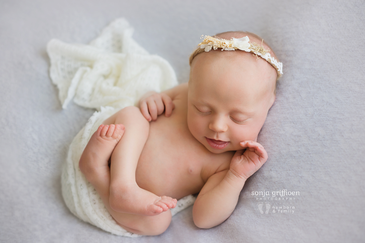 Sienna-Newborn-Brisbane-Newborn-Photographer-Sonja-Griffioen-20.jpg