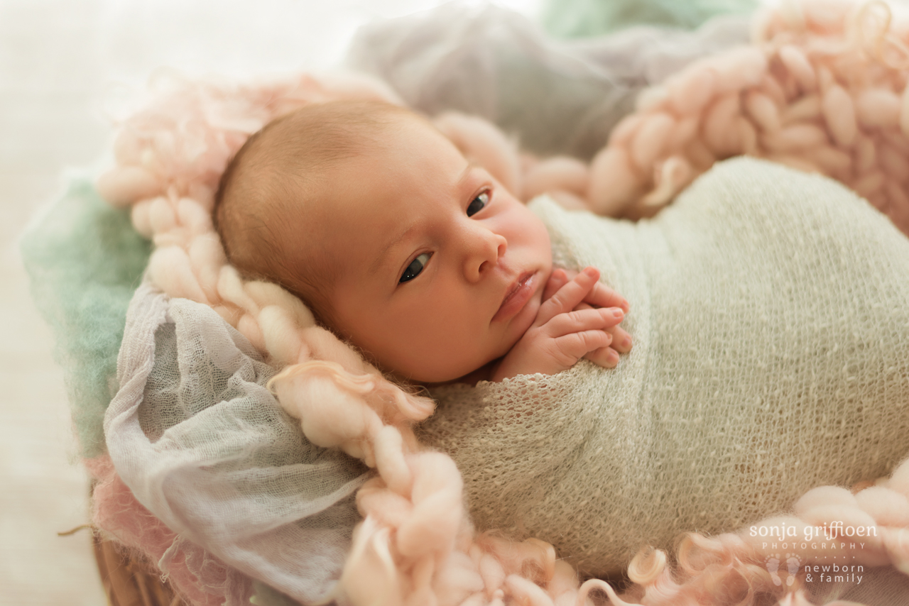 Thalia-Newborn-Brisbane-Newborn-Photographer-Sonja-Griffioen-02.jpg