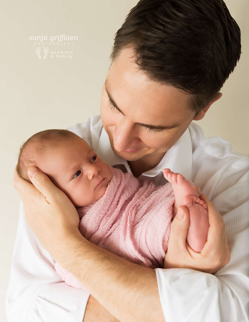 Thalia-Newborn-Brisbane-Newborn-Photographer-Sonja-Griffioen-39.jpg