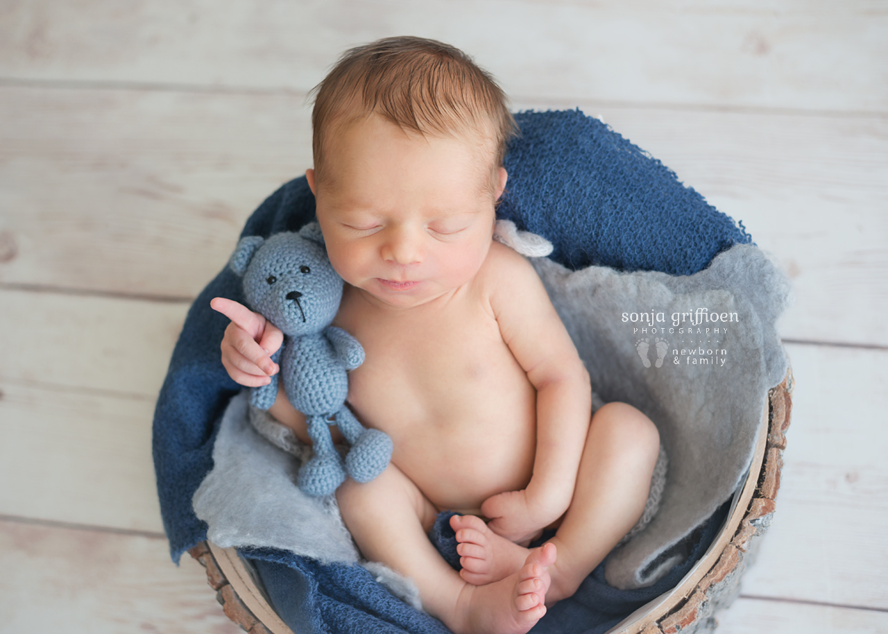 Theo-Newborn-Brisbane-Newborn-Photographer-Sonja-Griffioen-06.jpg