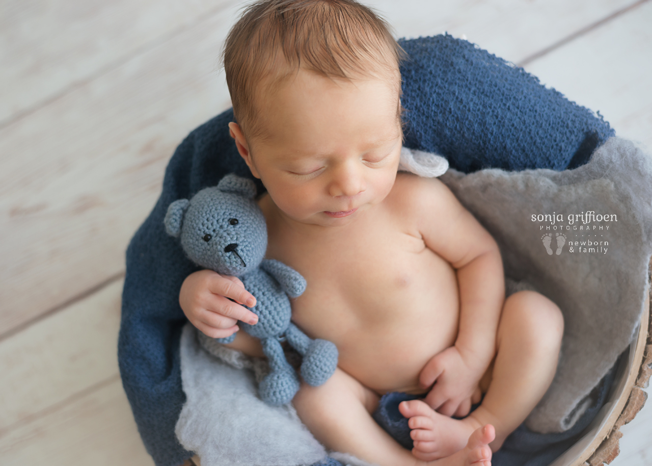 Theo-Newborn-Brisbane-Newborn-Photographer-Sonja-Griffioen-07.jpg