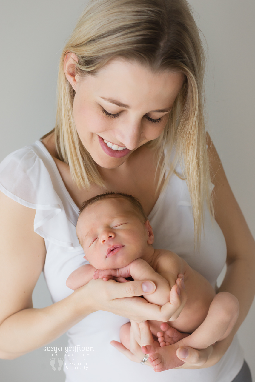 Theo-Newborn-Brisbane-Newborn-Photographer-Sonja-Griffioen-24.jpg