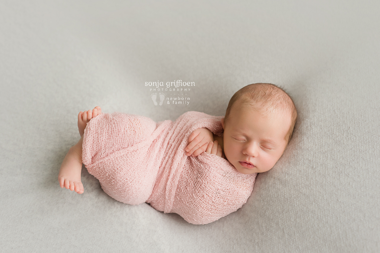 Veronica-Newborn-Brisbane-Newborn-Photographer-Sonja-Griffioen-07.jpg