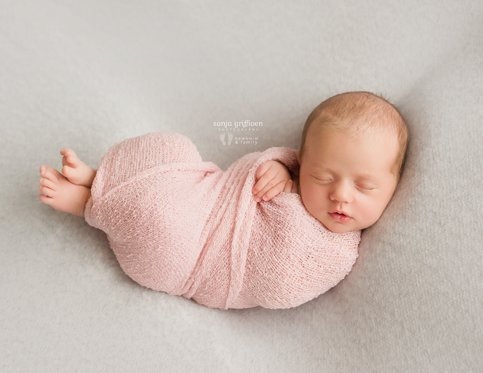 Veronica-Newborn-Brisbane-Newborn-Photographer-Sonja-Griffioen-09.jpg