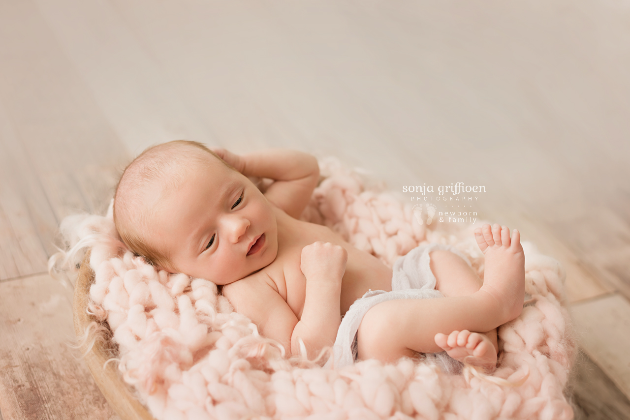 Veronica-Newborn-Brisbane-Newborn-Photographer-Sonja-Griffioen-12.jpg