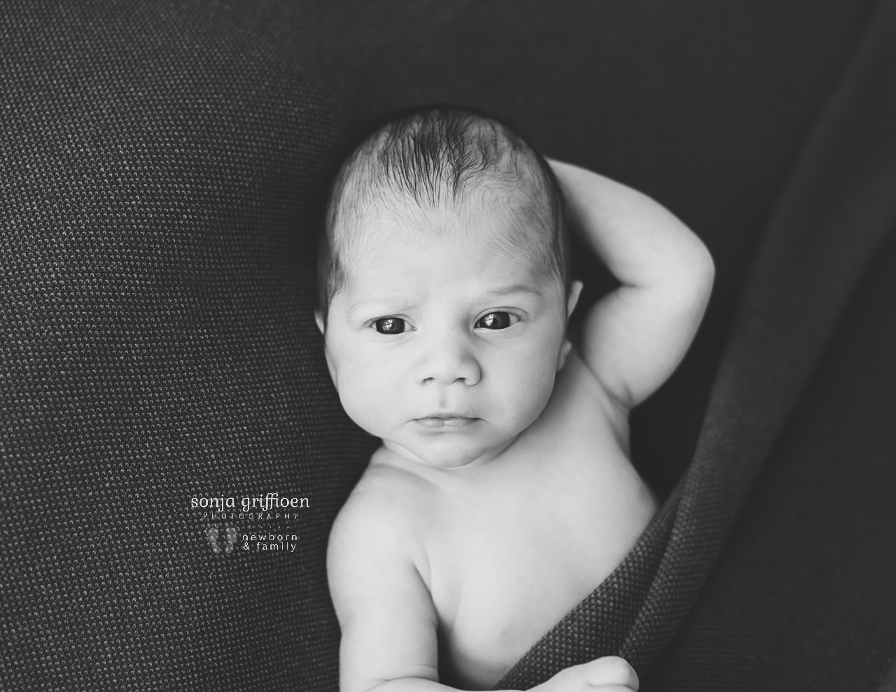 Vincent-Newborn-Brisbane-Newborn-Photographer-Sonja-Griffioen-10bw.jpg