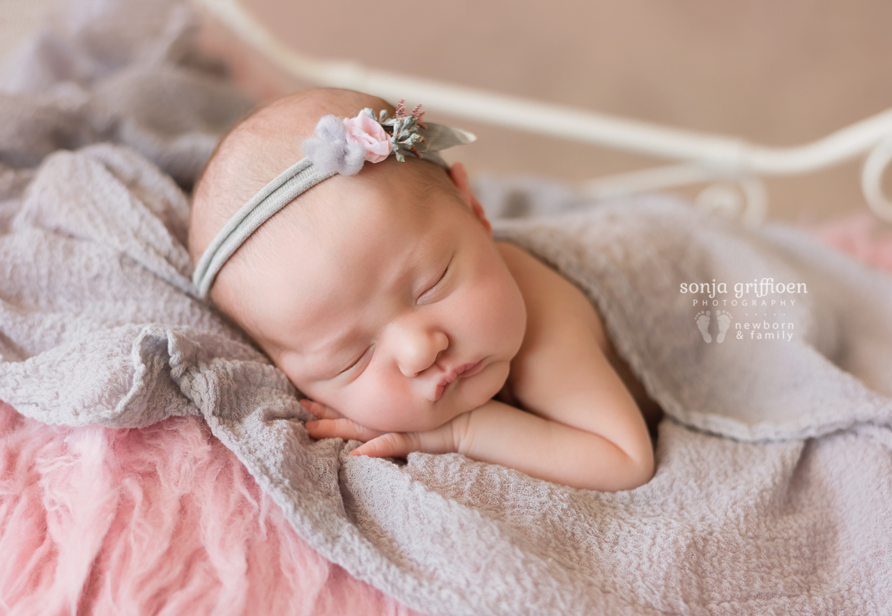 Violet-Newborn-Brisbane-Newborn-Photographer-Sonja-Griffioen-12.jpg