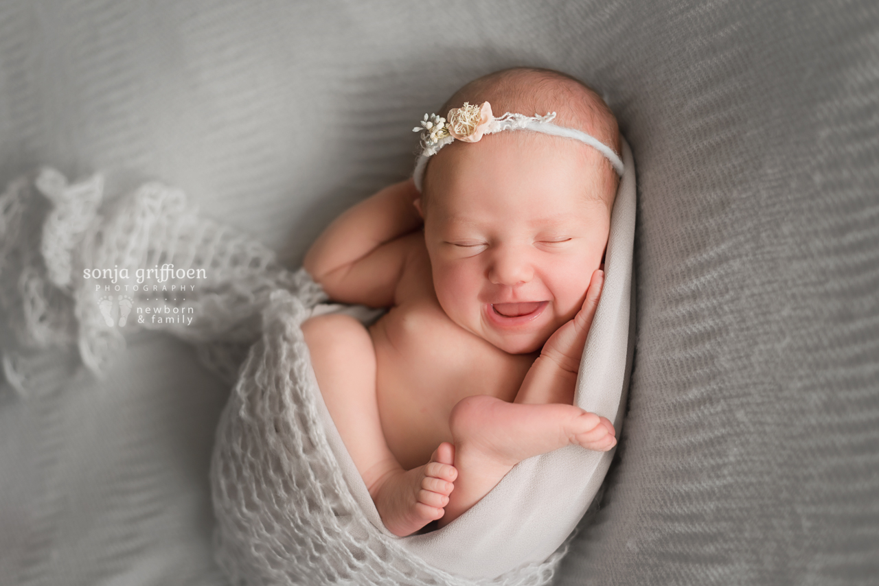 Violet-Newborn-Brisbane-Newborn-Photographer-Sonja-Griffioen-20.jpg