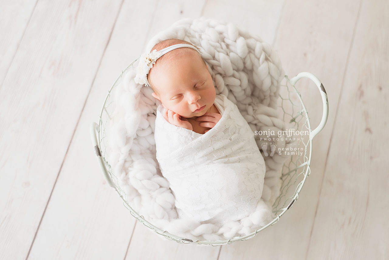 Vivienne-Newborn-Brisbane-Newborn-Photographer-Sonja-Griffioen-05.jpg