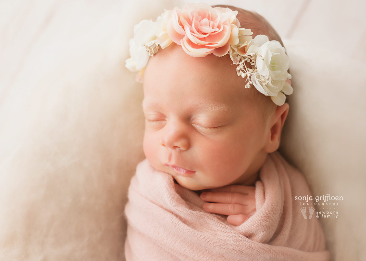 Vivienne-Newborn-Brisbane-Newborn-Photographer-Sonja-Griffioen-10.jpg