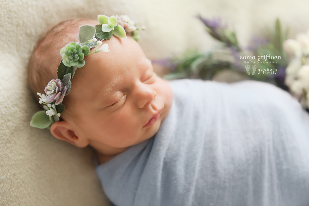 Vivienne-Newborn-Brisbane-Newborn-Photographer-Sonja-Griffioen-13.jpg