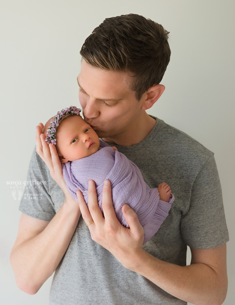 Vivienne-W-Newborn-Brisbane-Newborn-Photographer-Sonja-Griffioen-03.jpg